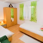 Apartment In Pula - Istrien 11064 Διαμέρισμα *