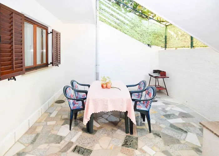 Apartment Apartment In Pula - Istrien 11064