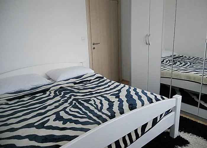 Apartment Apartment In Pula - Istrien 11064