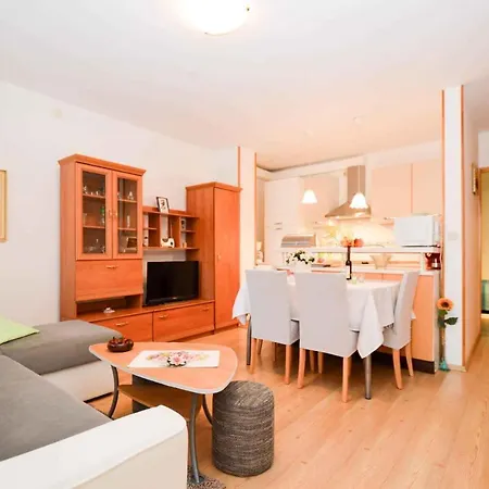 Apartment In Pula - Istrien 11064 Lägenhet Pula