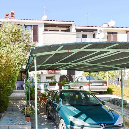 Apartment In Pula - Istrien 11064 Lägenhet