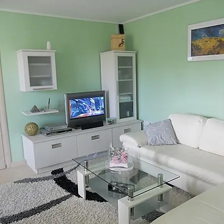 Apartment In Pula - Istrien 11064 Pula